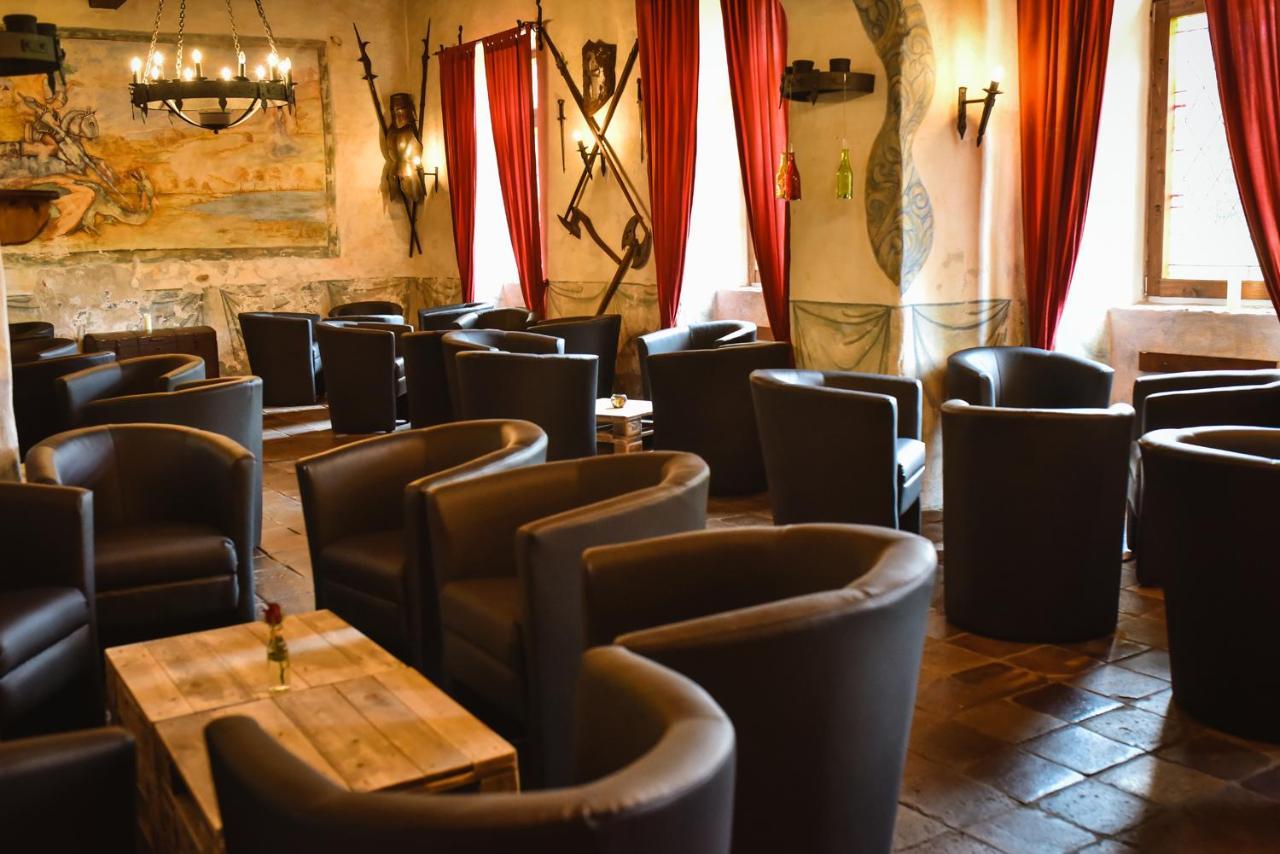 Zamek Kamenny Dvur Hotel Kynsperk nad Ohri ภายนอก รูปภาพ