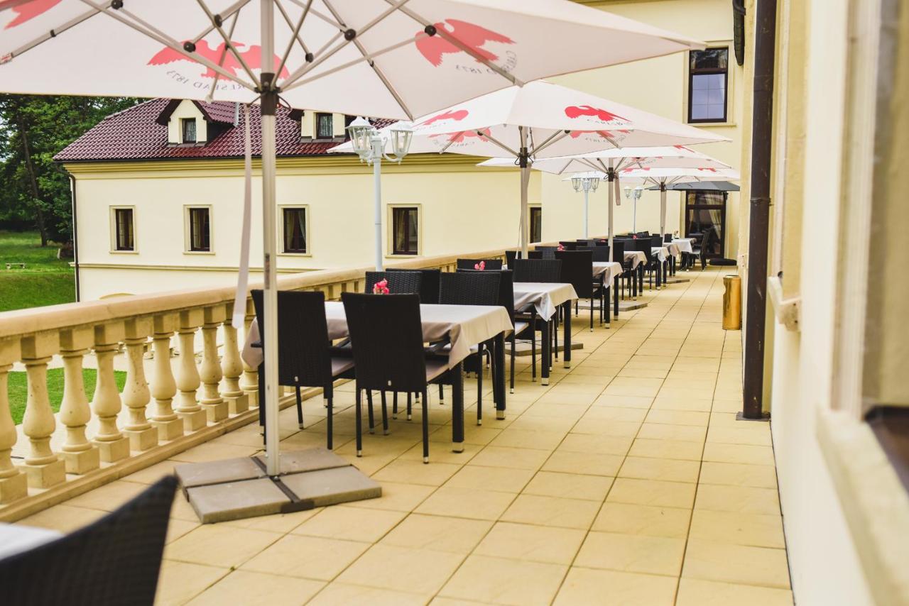 Zamek Kamenny Dvur Hotel Kynsperk nad Ohri ภายนอก รูปภาพ