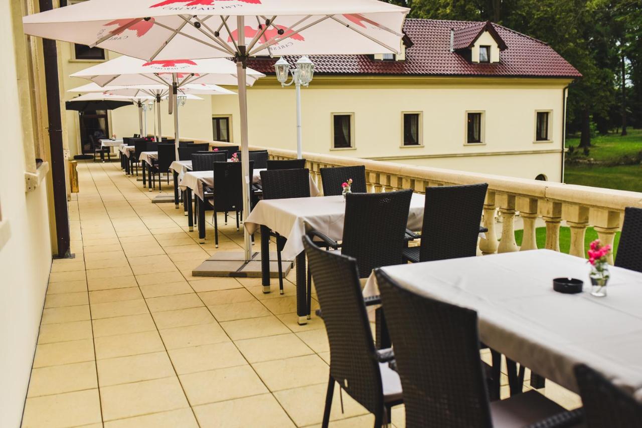 Zamek Kamenny Dvur Hotel Kynsperk nad Ohri ภายนอก รูปภาพ