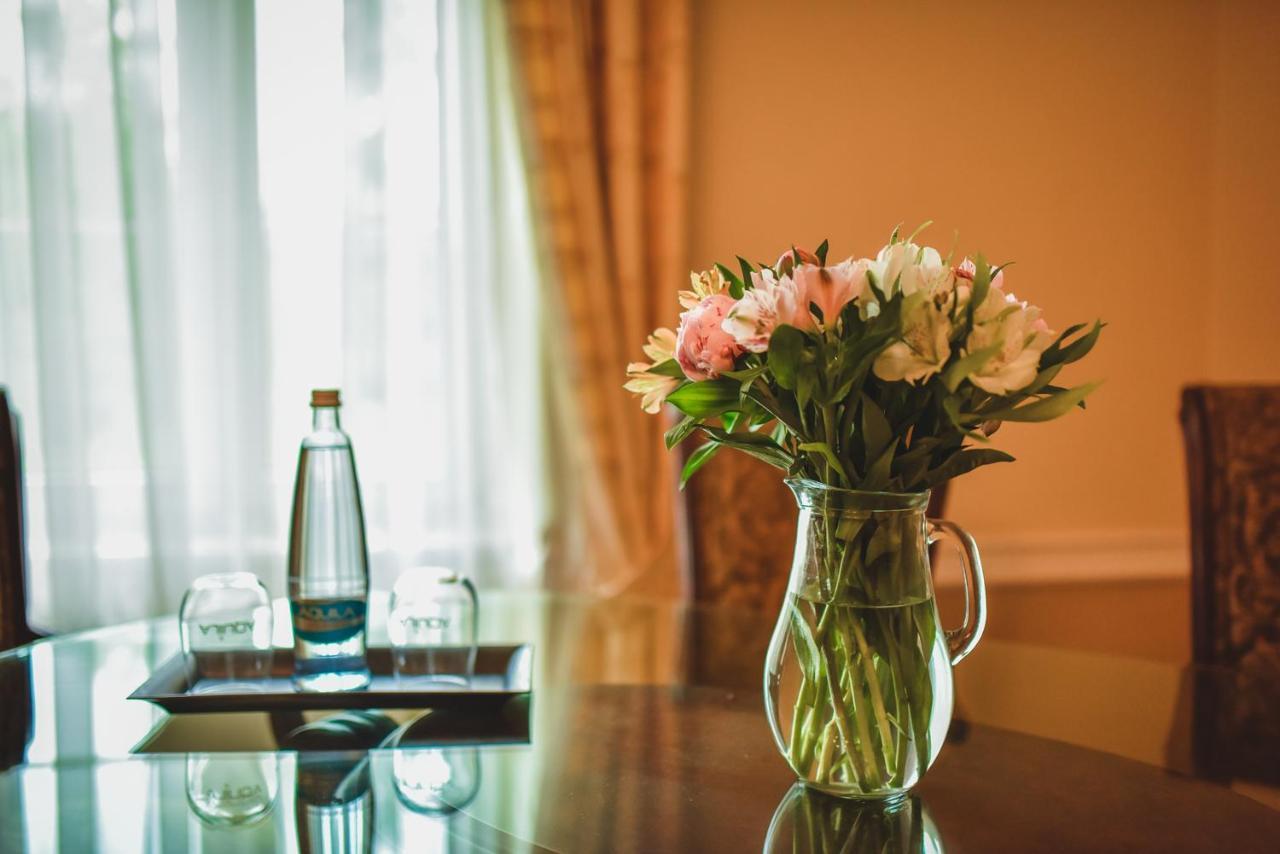 Zamek Kamenny Dvur Hotel Kynsperk nad Ohri ภายนอก รูปภาพ